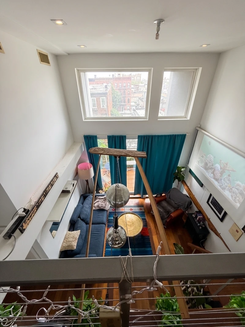 a room in Clinton hill photo 7