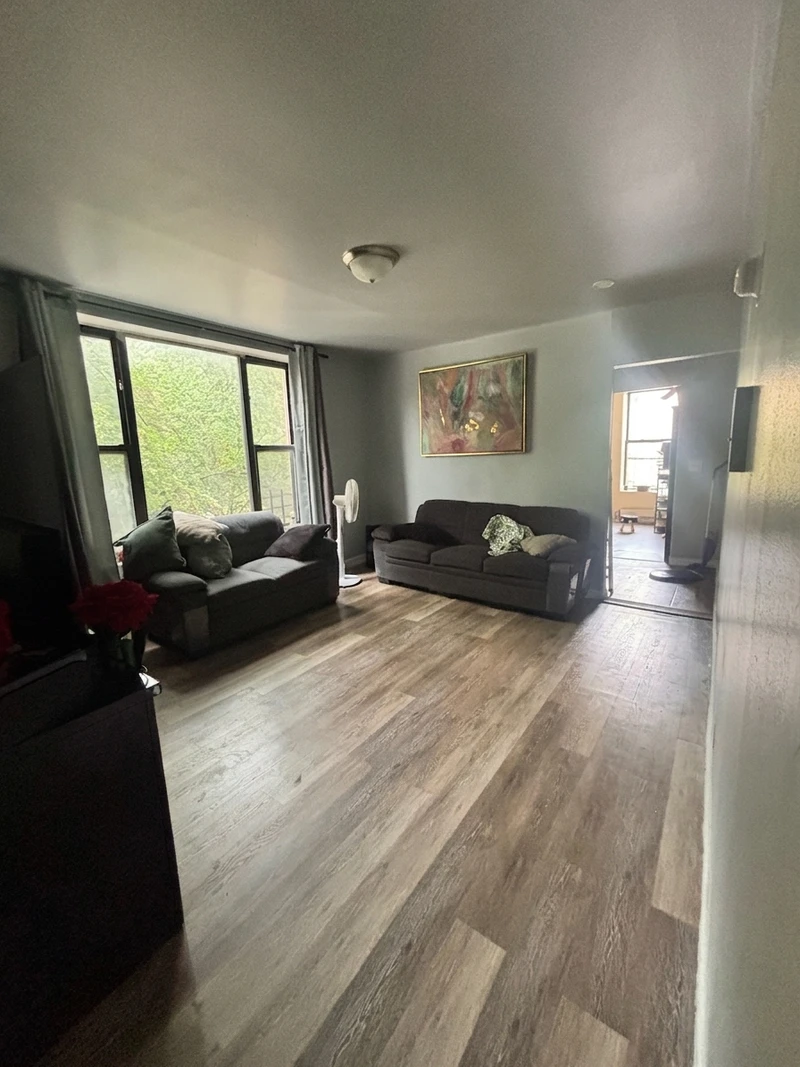 a room in Foxhurst photo 3