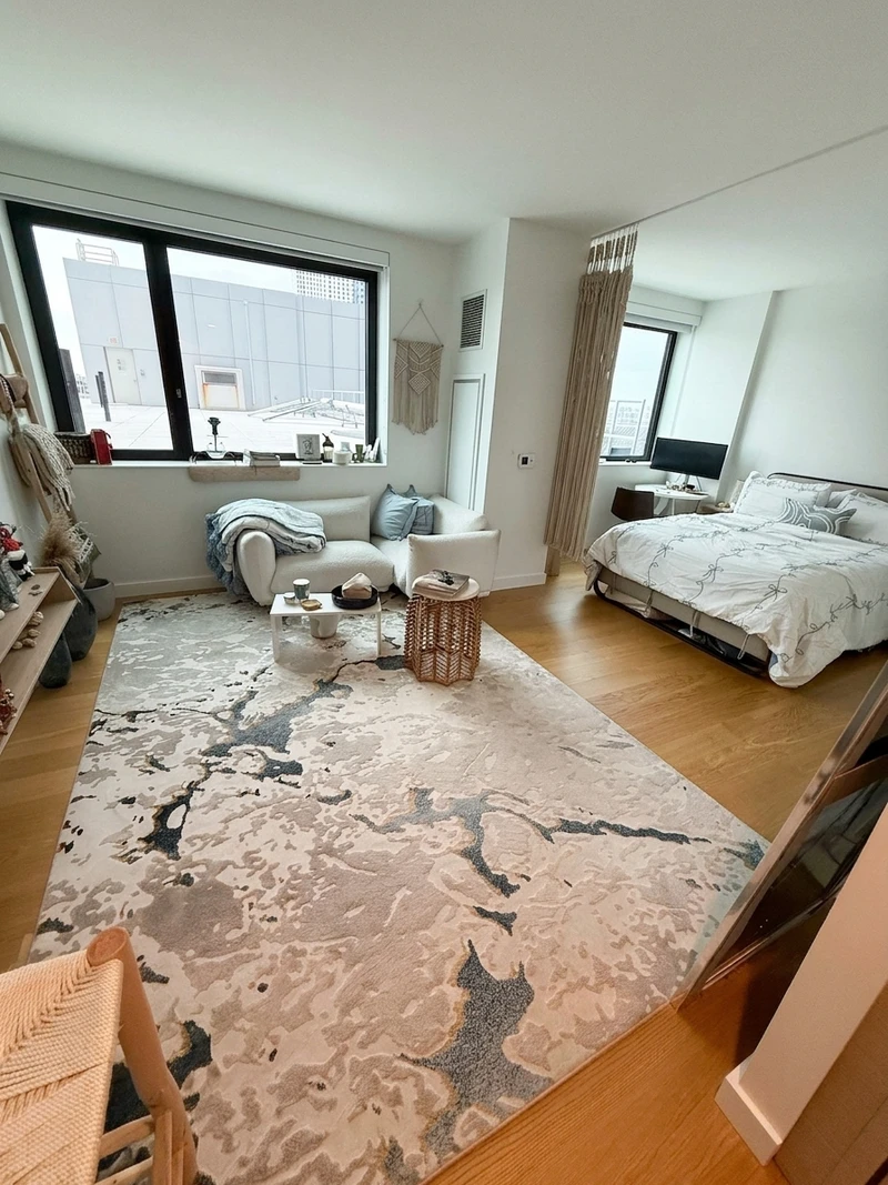 a studio in Greenpoint photo 2