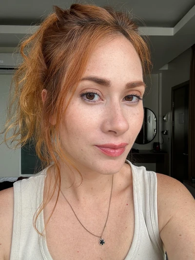 Fernanda W.