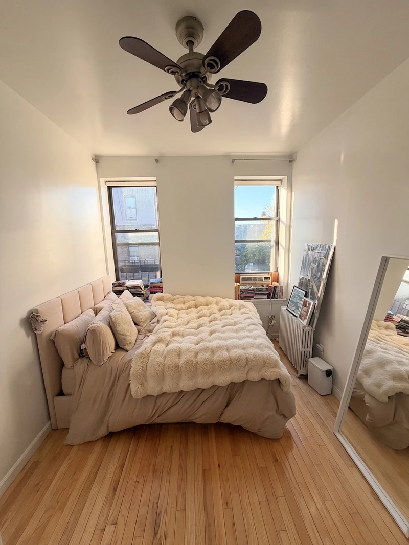 private room in Greenwich Village photo 5