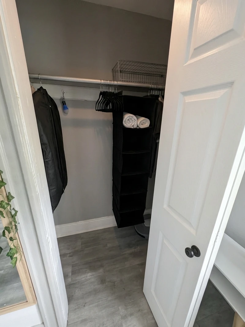 a room in South Side photo 6