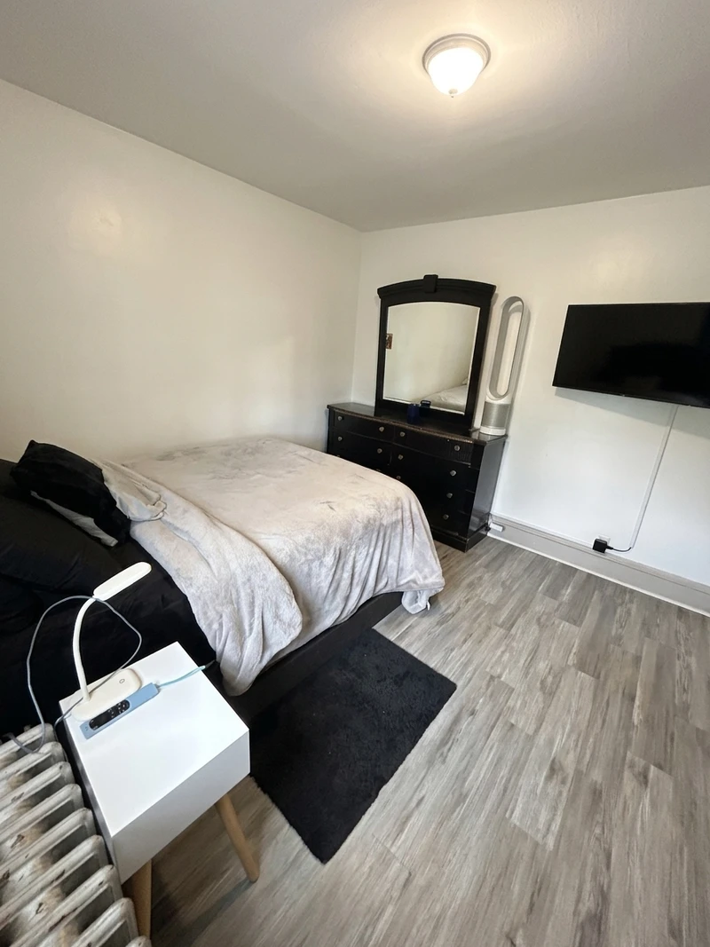 a room in South Side photo 2