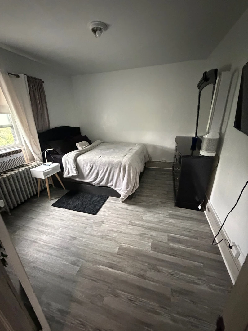 a room in South Side photo 6