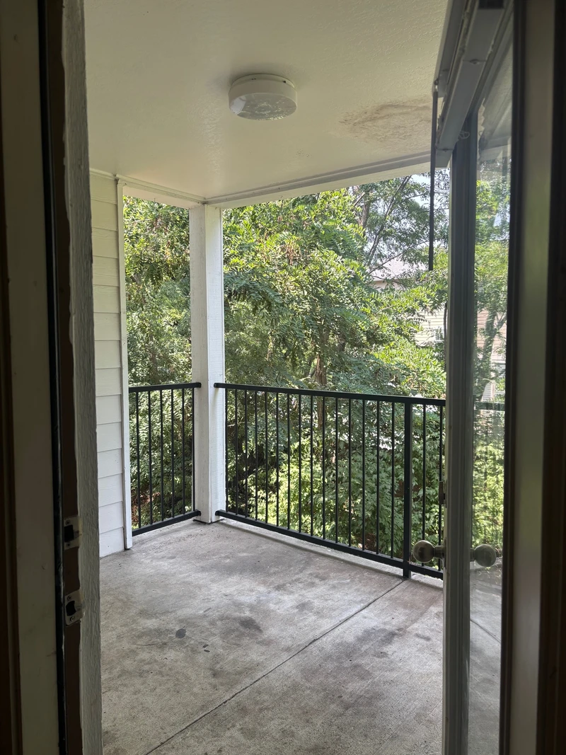 a room in Columbia photo 11
