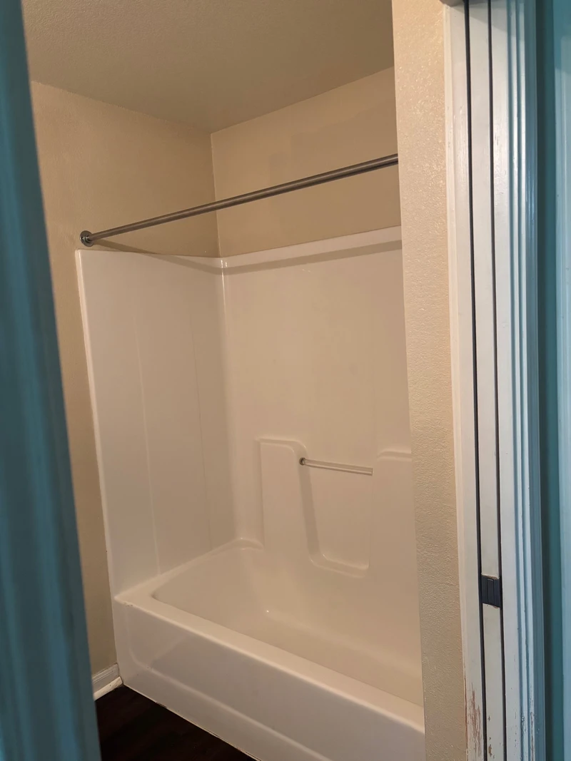 a room in Columbia photo 15