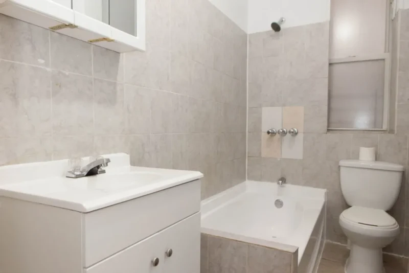 private room in Hamilton Heights photo 3