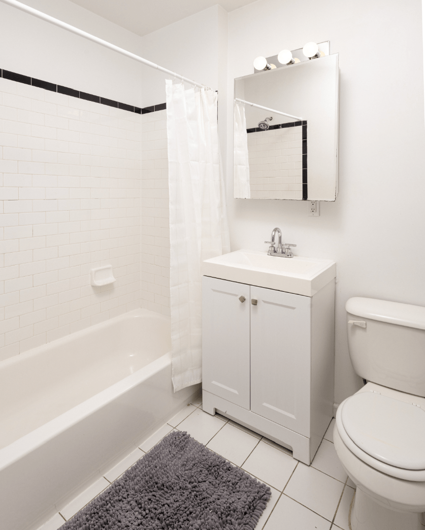 a room in Midtown East photo 5