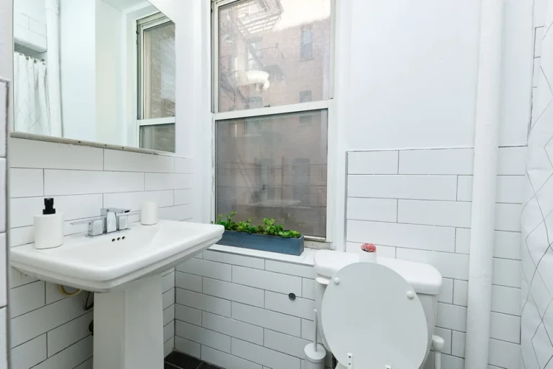 private room in Hamilton Heights photo 9