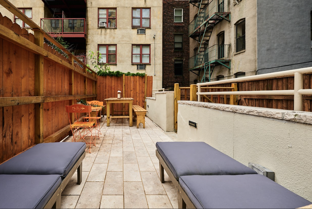 a room in East Village photo 12