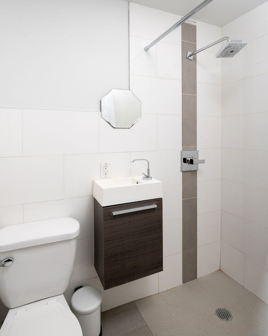 a room in Southside photo 8