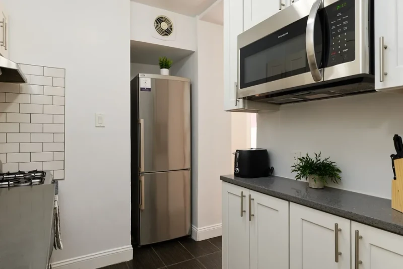 private room in Hamilton Heights photo 7