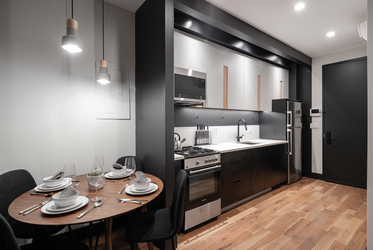 a room in Bedford-Stuyvesant photo 3