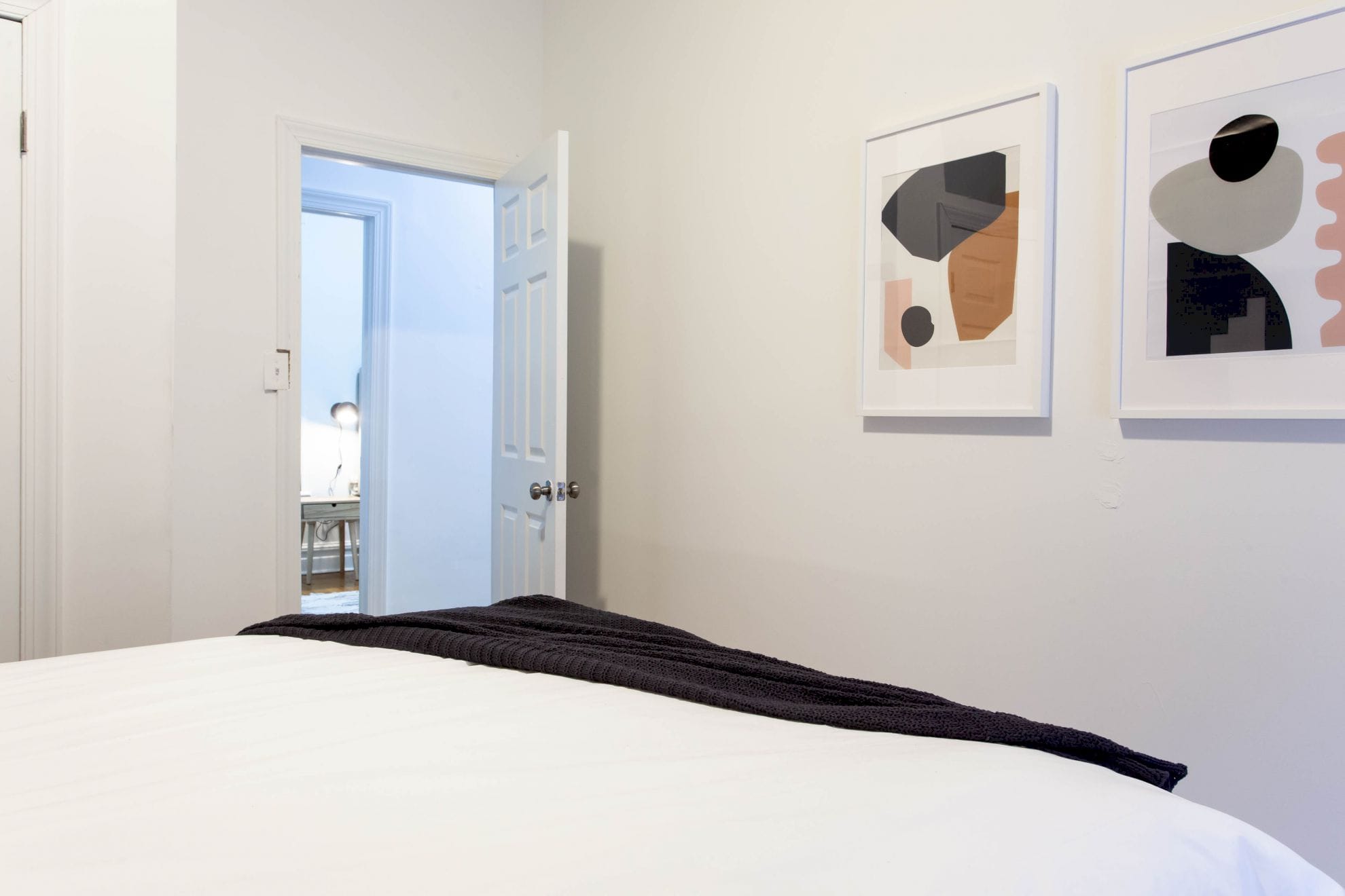 a room in Hamilton Heights photo 2