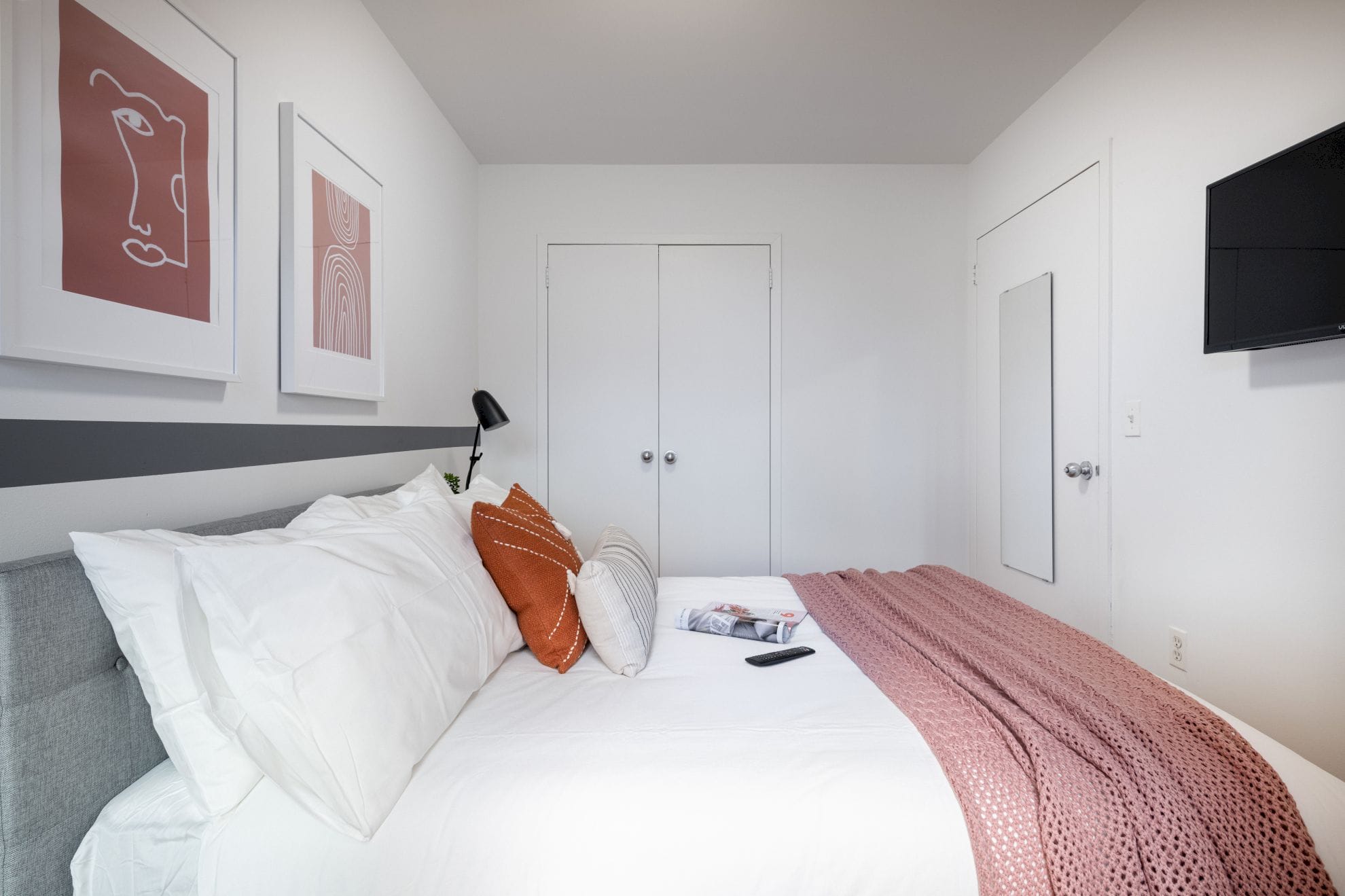 a room in East Village photo 3
