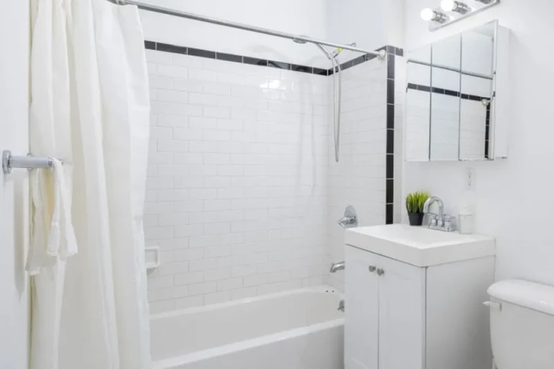 private room in Midtown East photo 3