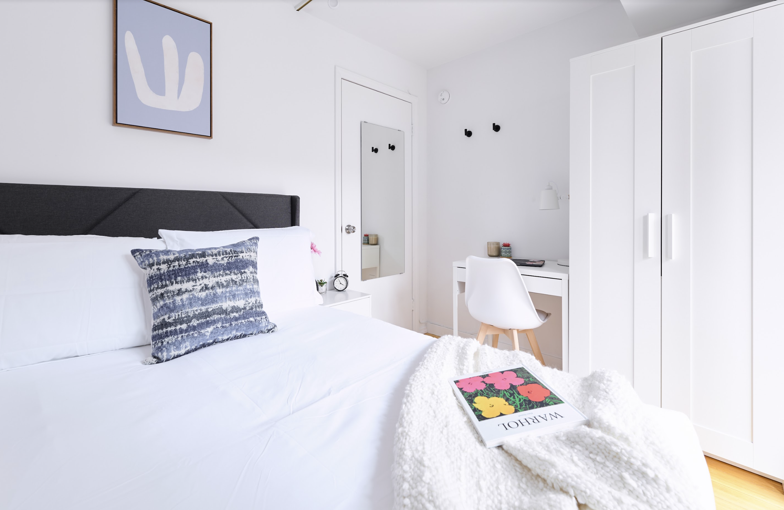 a room in Lower East Side photo 5