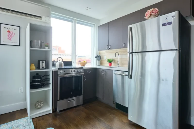 private room in Ridgewood photo 5