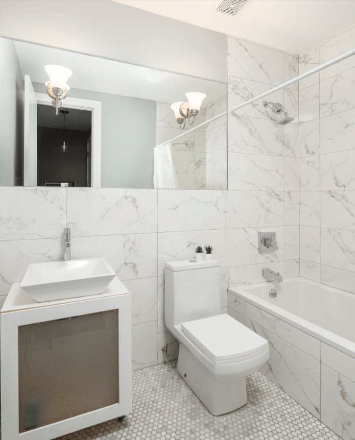 a room in Bedford-Stuyvesant photo 5