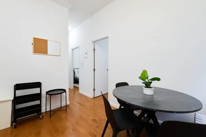 private room in Hell's Kitchen photo 4