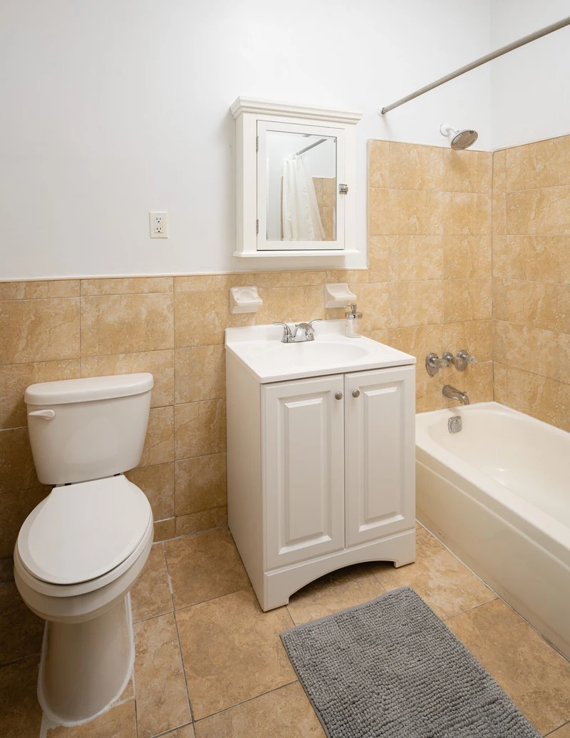 private room in Harlem photo 2