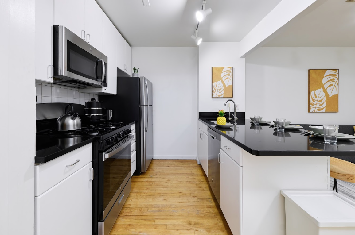 a room in East Village photo 7