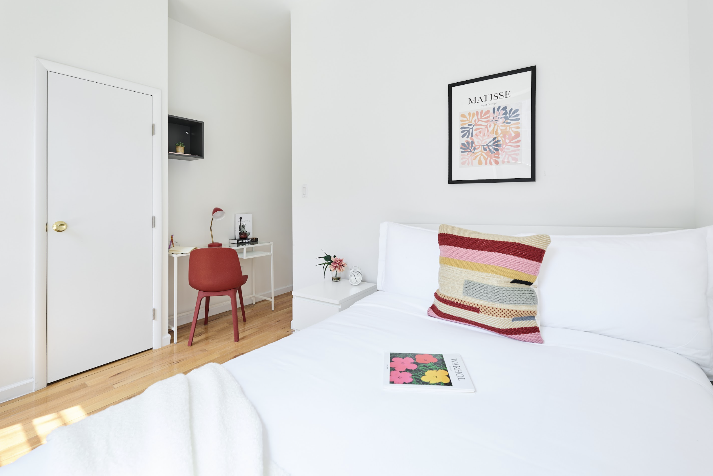 a room in Times Square photo 2
