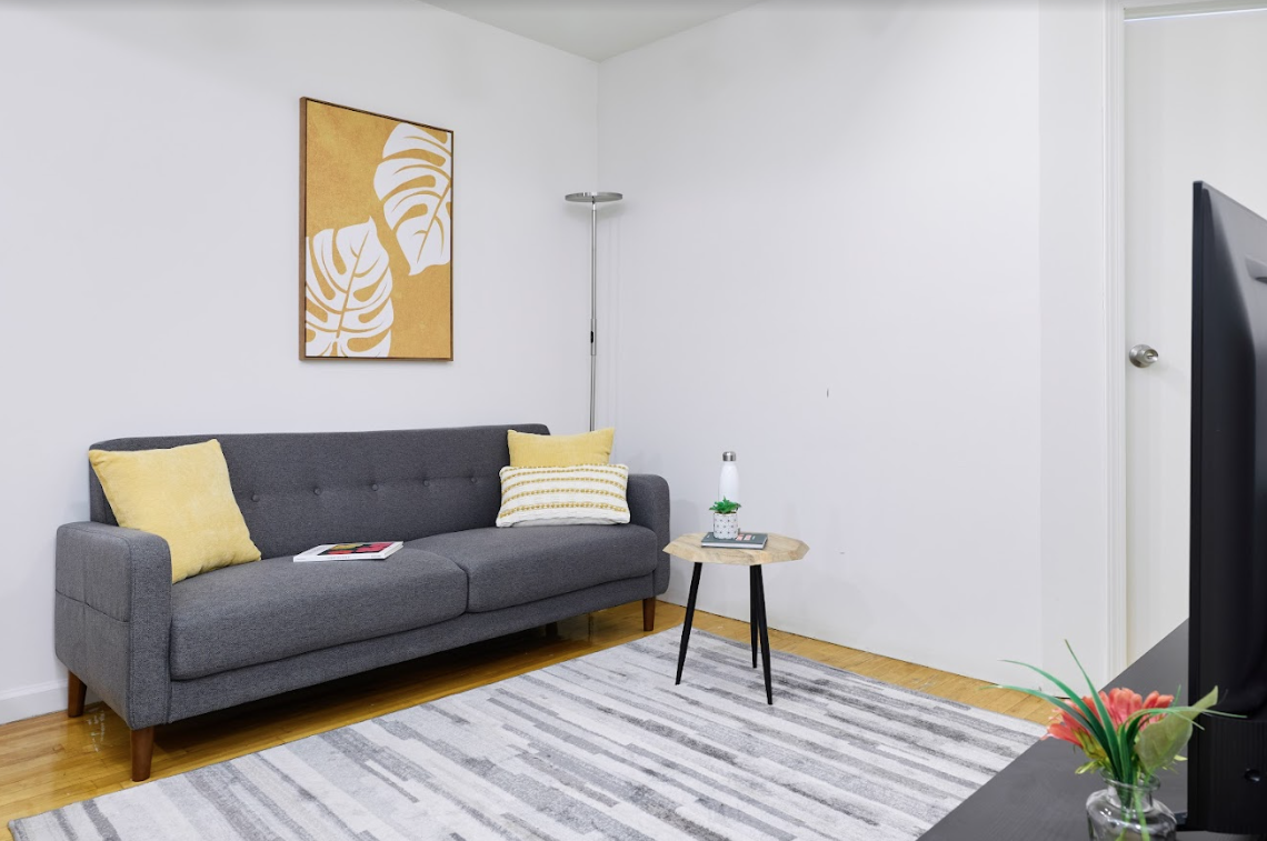 a room in East Village photo 6