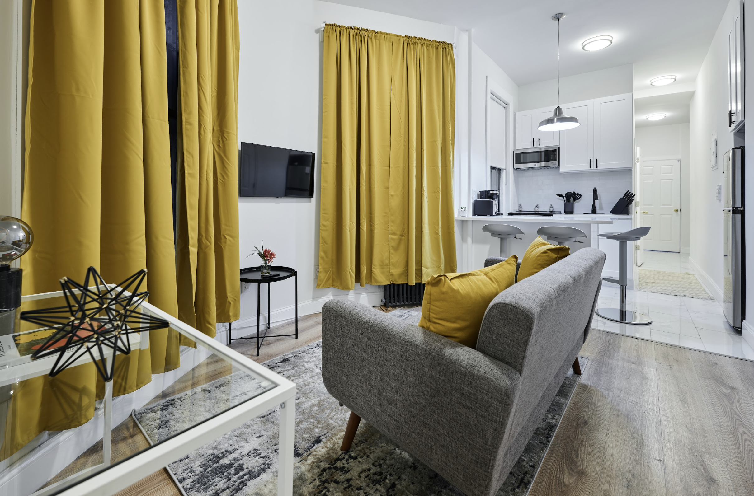 a room in Times Square photo 5
