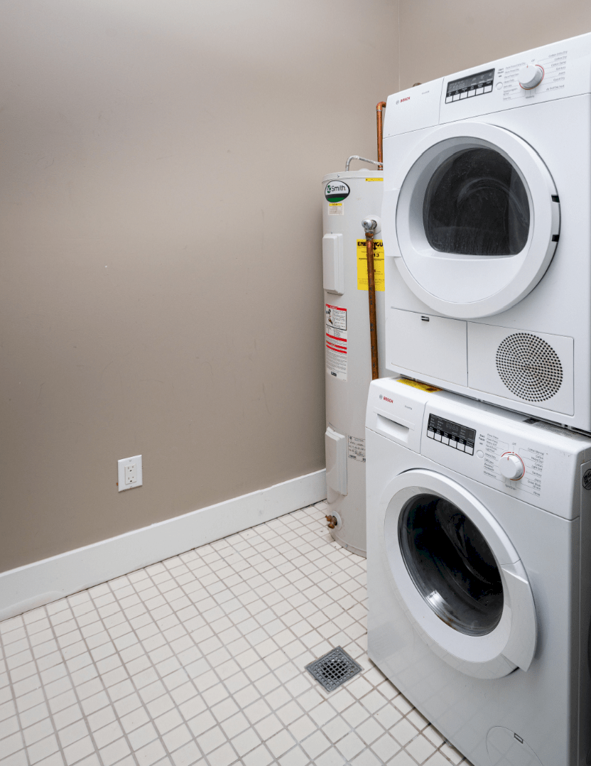 a room in Bedford-Stuyvesant photo 6