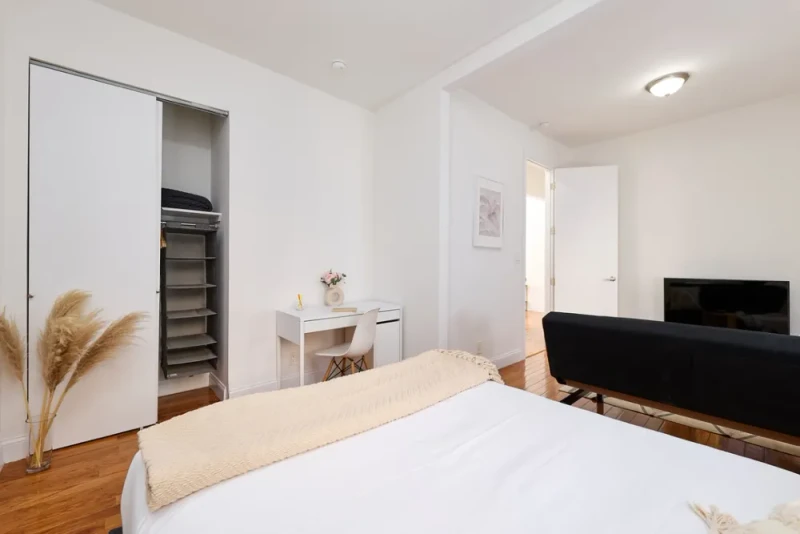 private room in Hamilton Heights photo 4