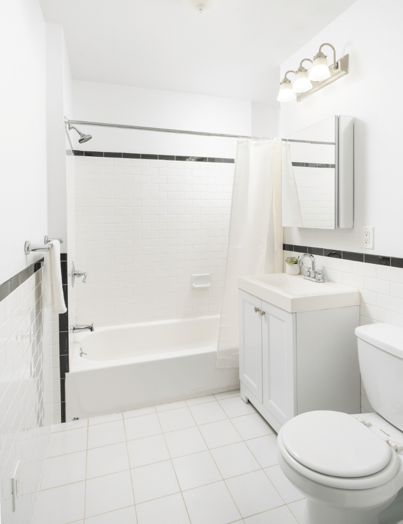 a room in Midtown East photo 4