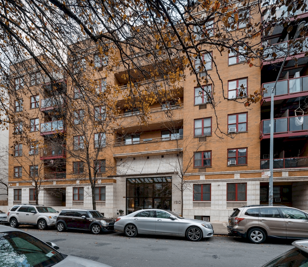 a room in East Village photo 6