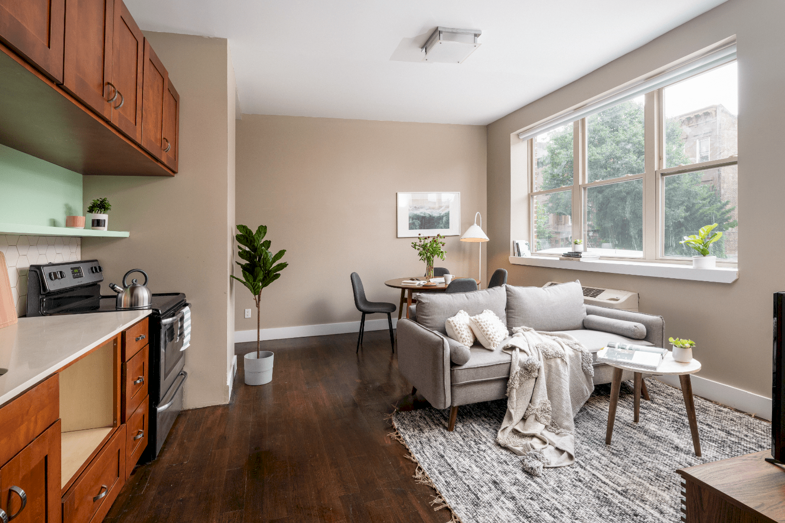 a room in Bedford-Stuyvesant photo 3