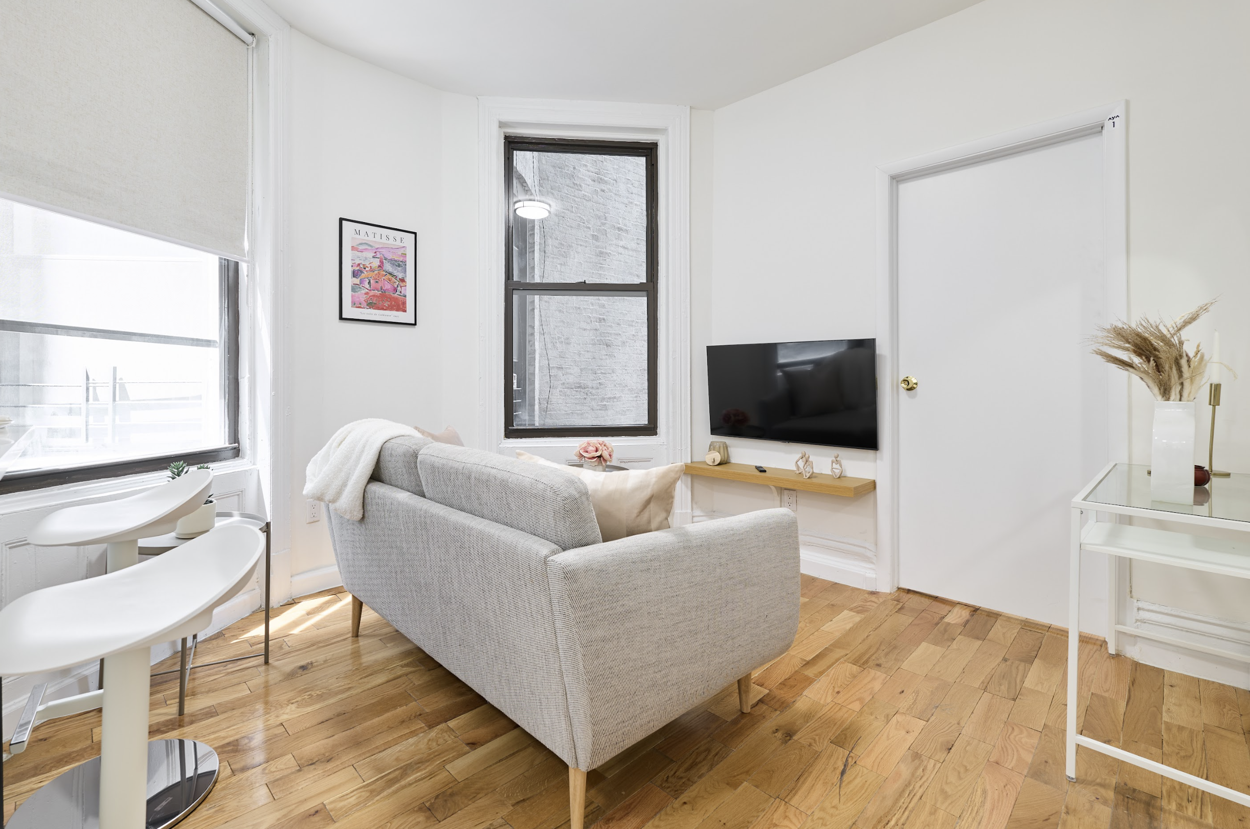 a room in Times Square photo 9