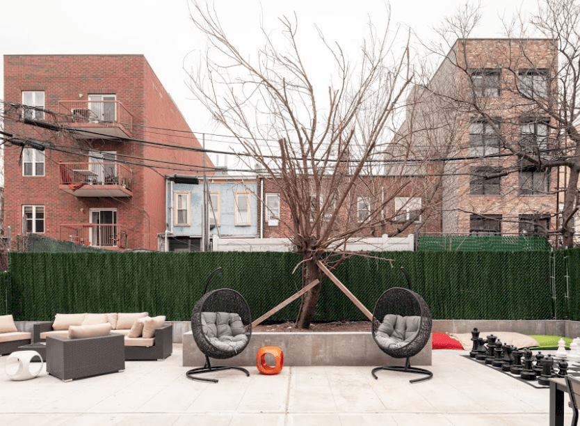 a room in Bushwick photo 9