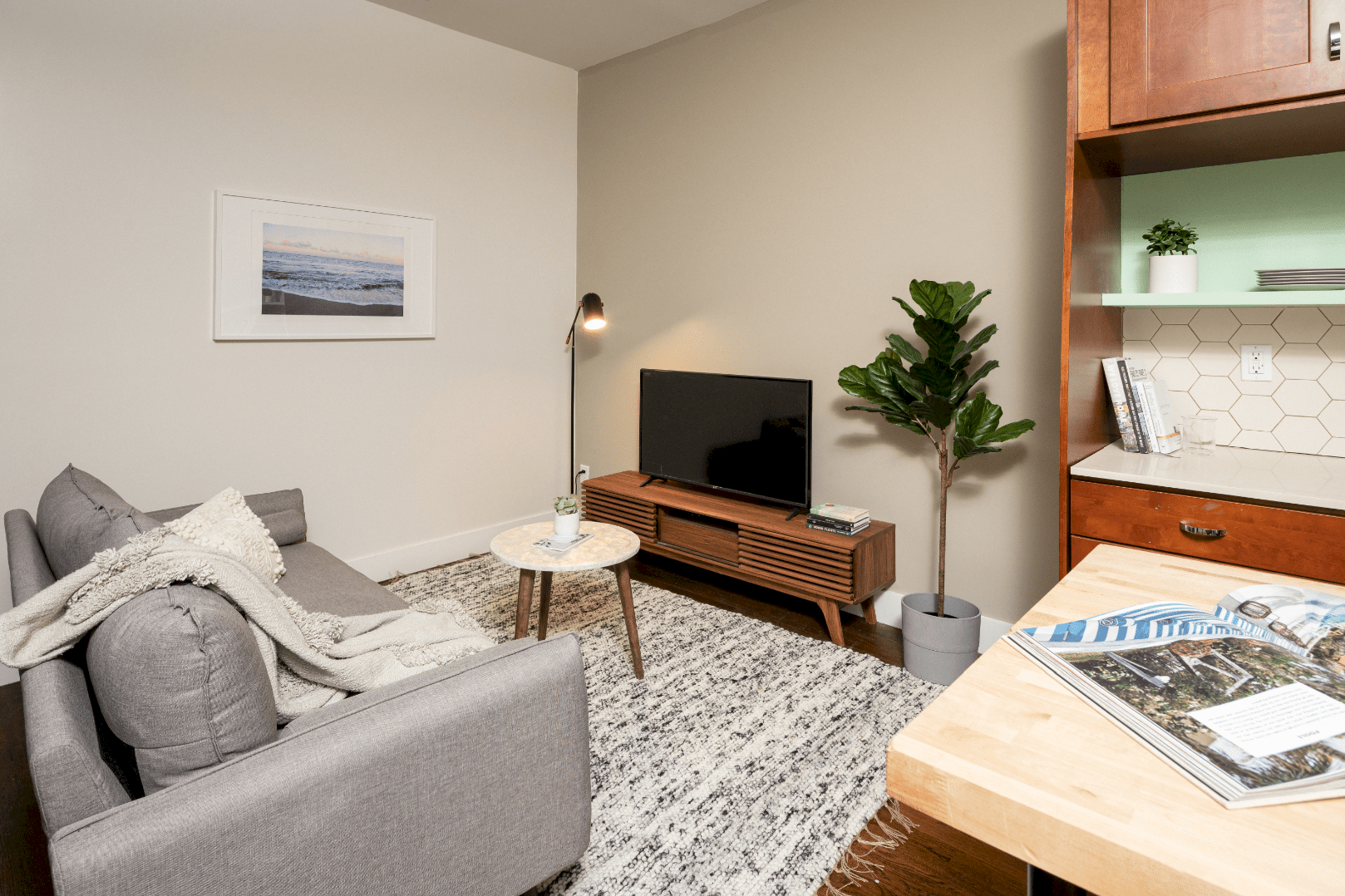 a room in Bedford-Stuyvesant photo 3
