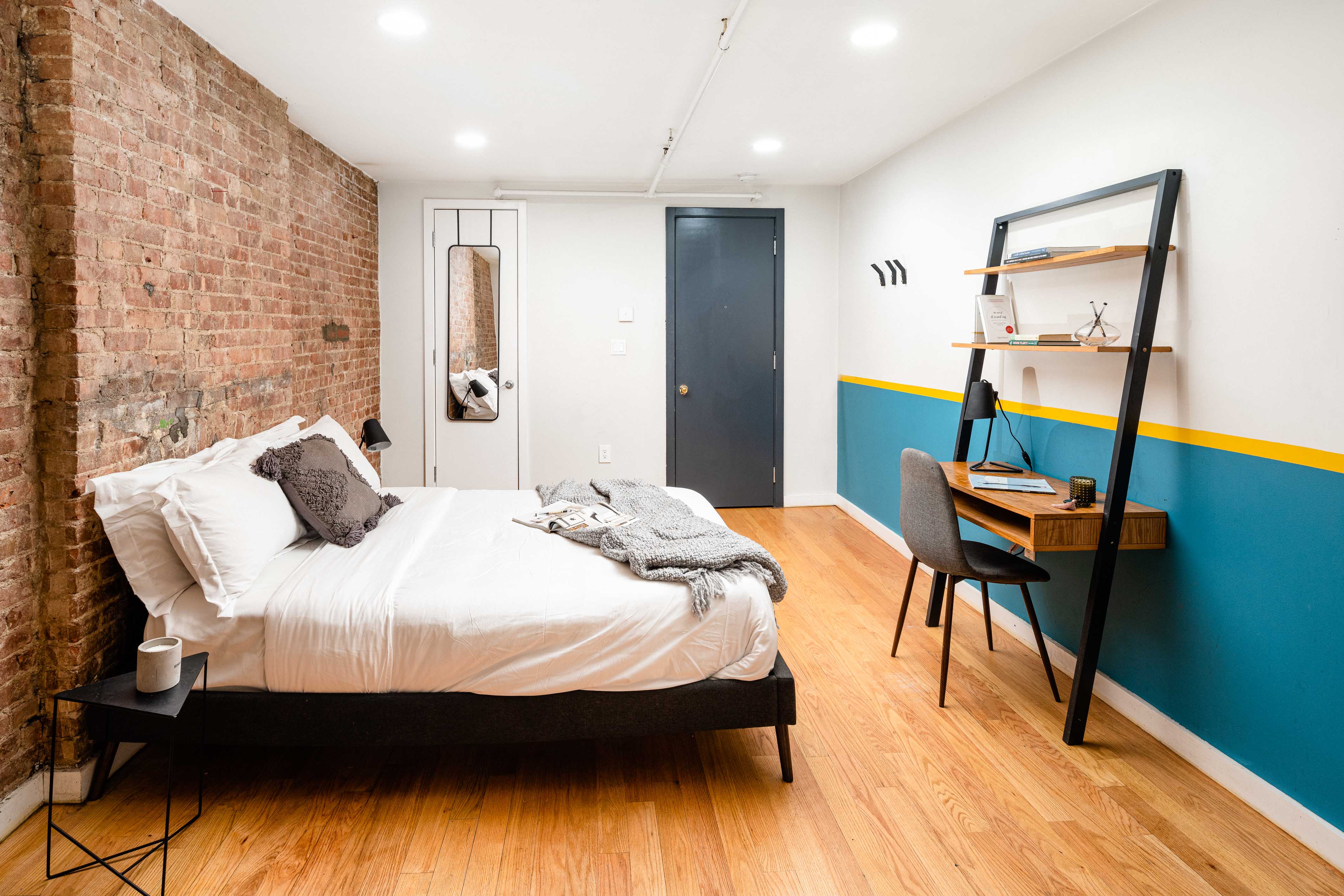 a room in Harlem photo 2