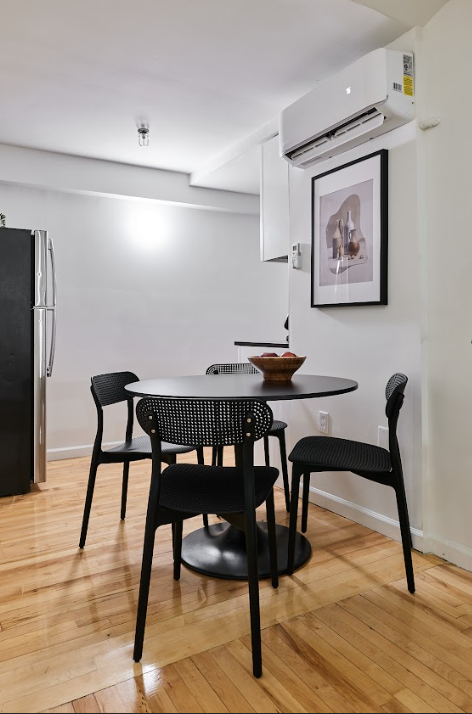 a room in East Village photo 9