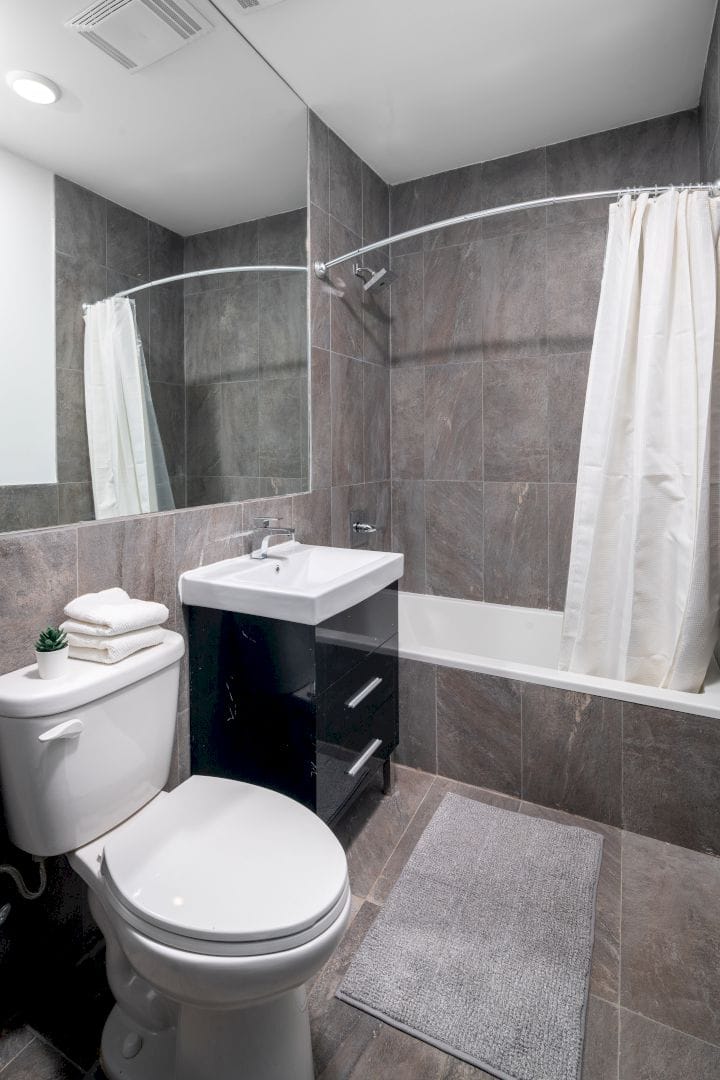 a room in Southside photo 5