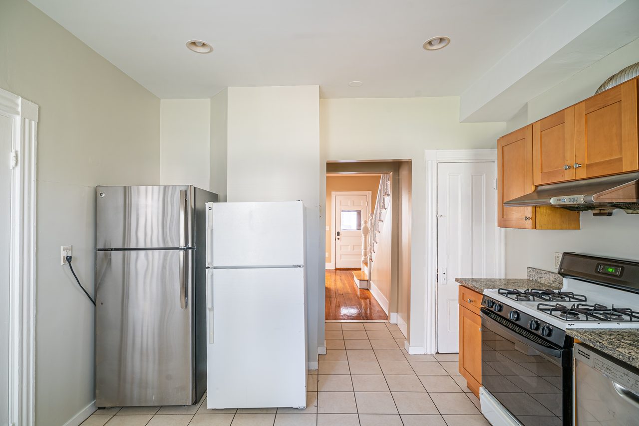 a room in Allston photo 7