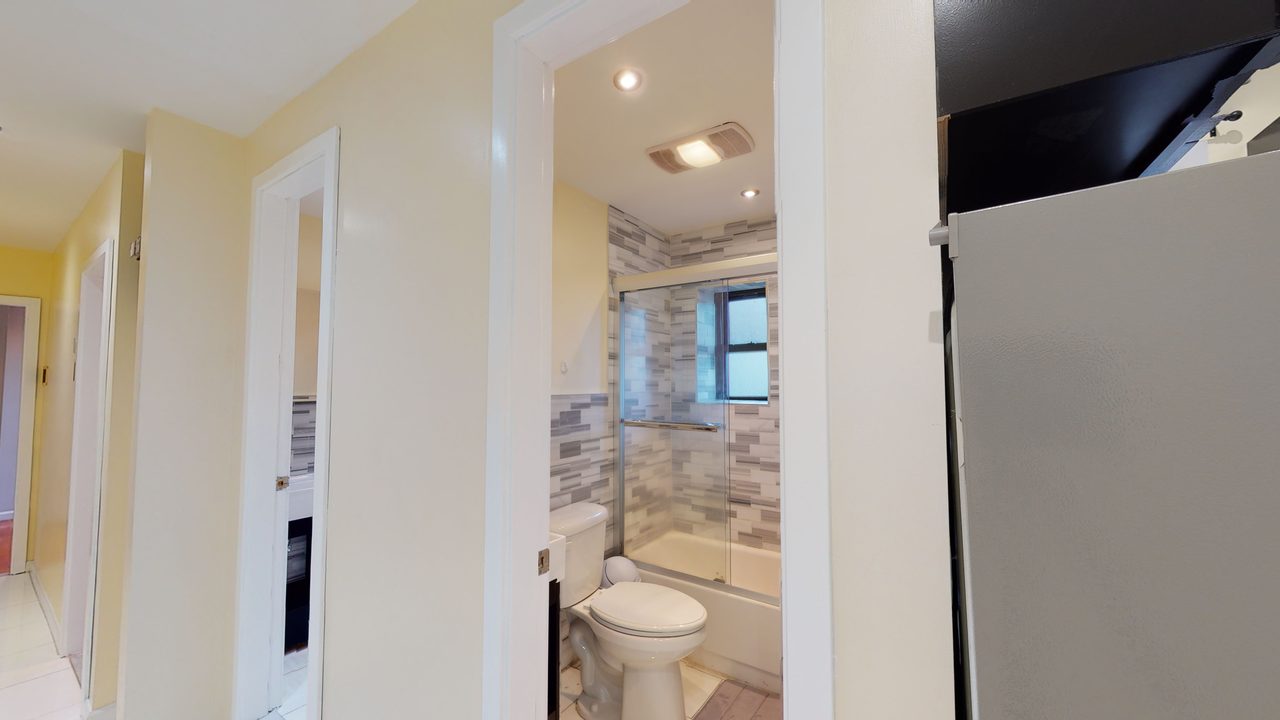 a room in Upper West Side photo 7