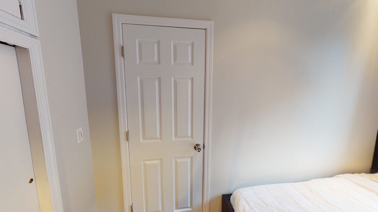 a room in Theater District photo 3