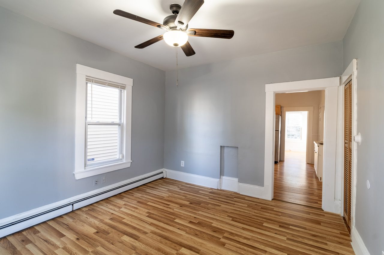 a room in Wellington-Harrington photo 3