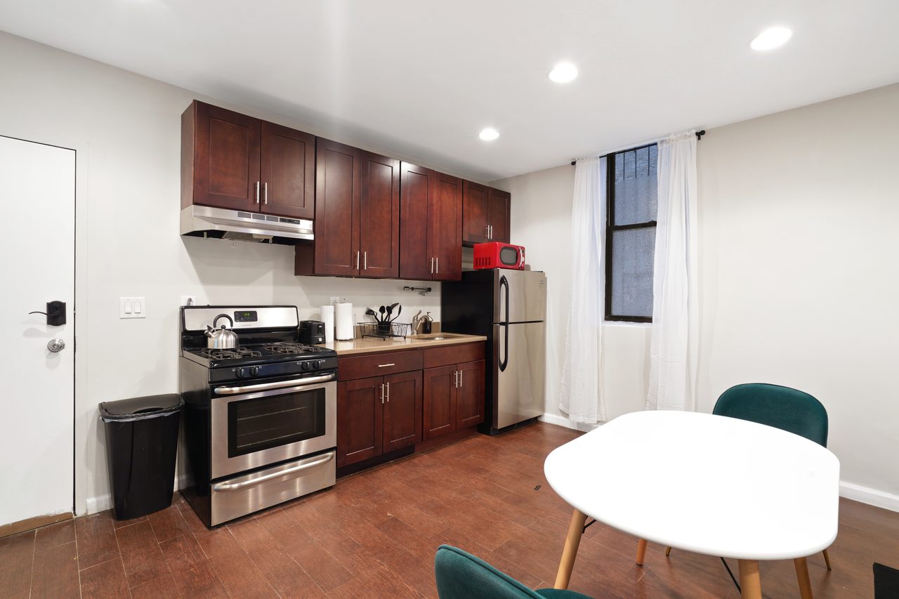 a room in Harlem photo 8