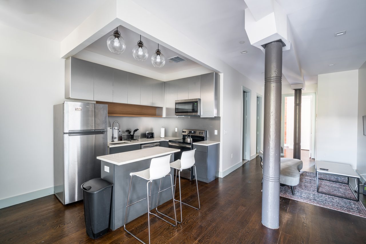 a room in Bedford-Stuyvesant photo 5