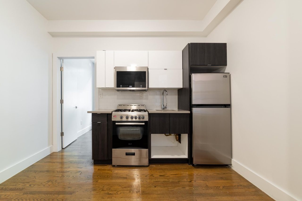 a room in East Village photo 2