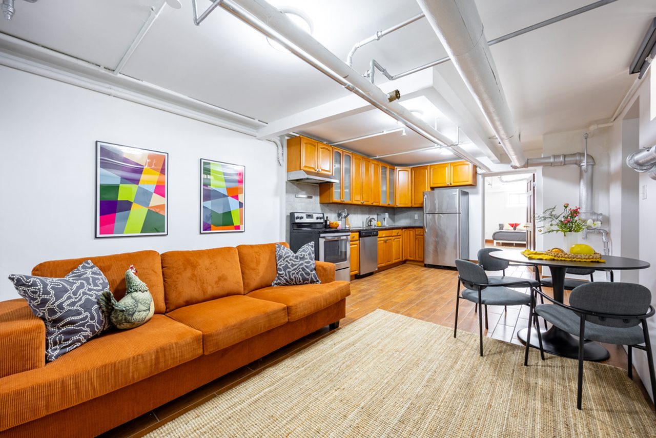 a room in Central Park North photo 8