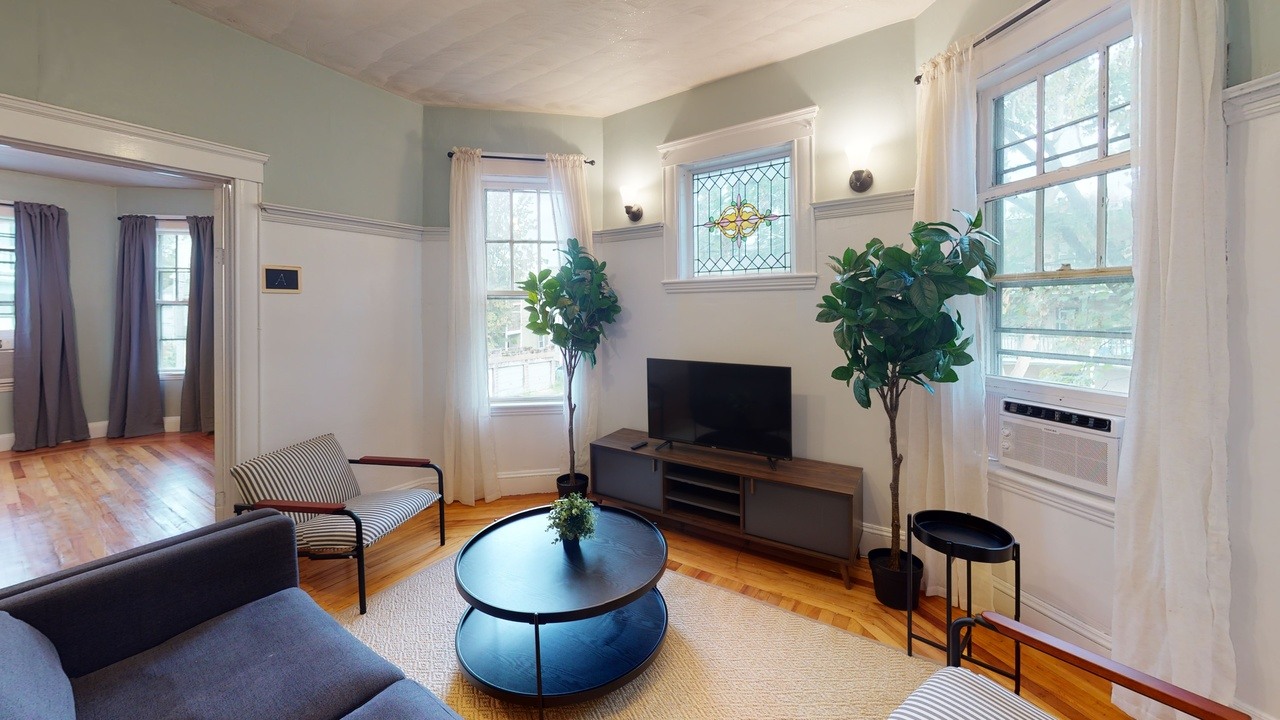 a room in Dorchester photo 4