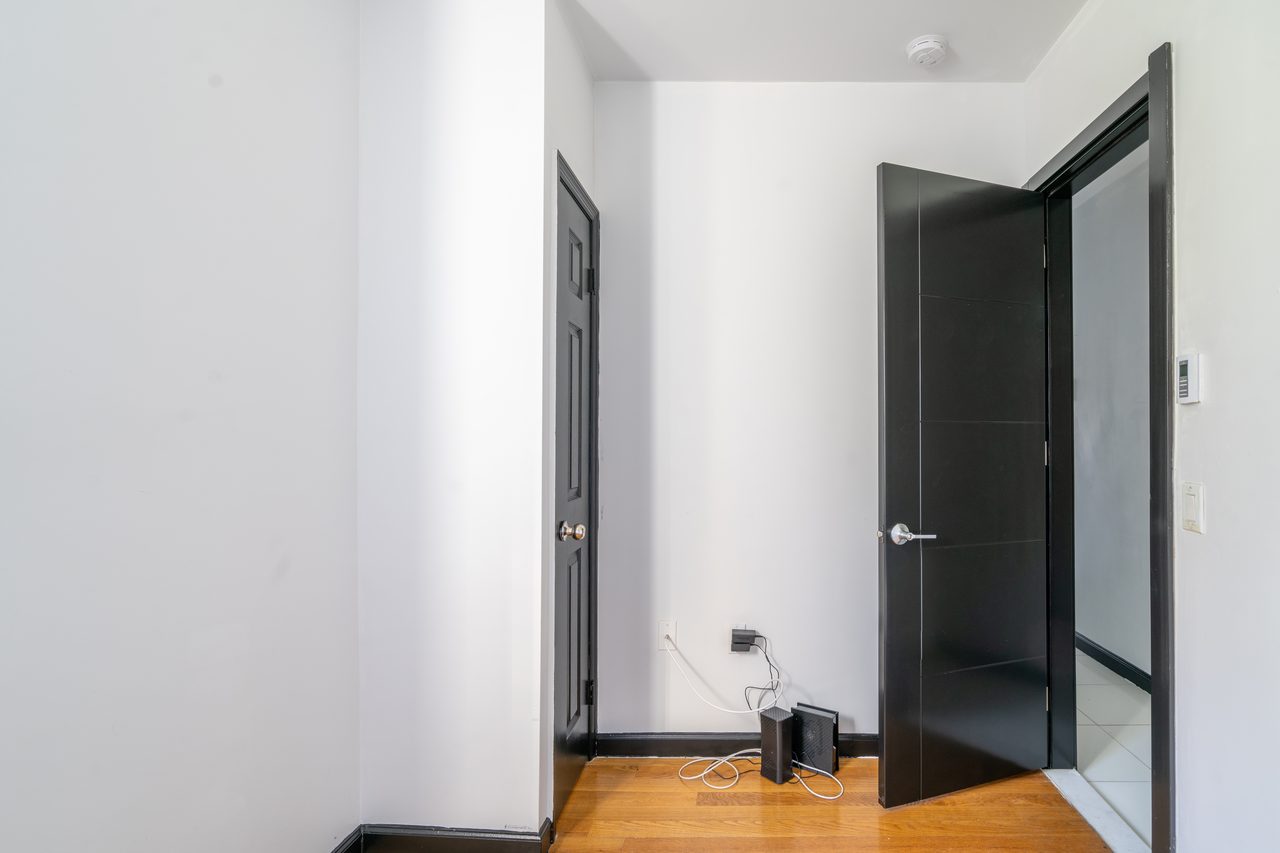 a room in Upper West Side photo 3